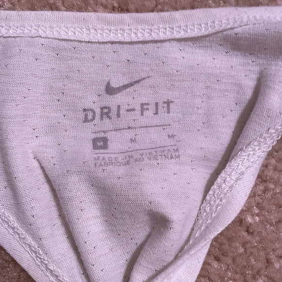 Nike Dri fit tank top - Picture 2 of 3